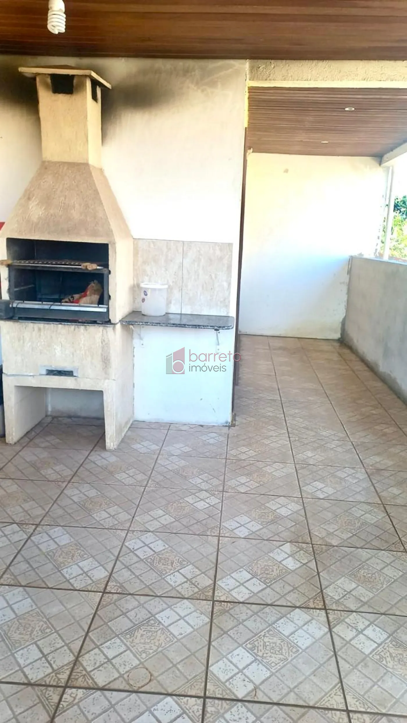 SOBRADO COM 2 CASAS INDEPENDENTES À VENDA NO BAIRRO MEDEIROS EM JUNDIAÍ/SP