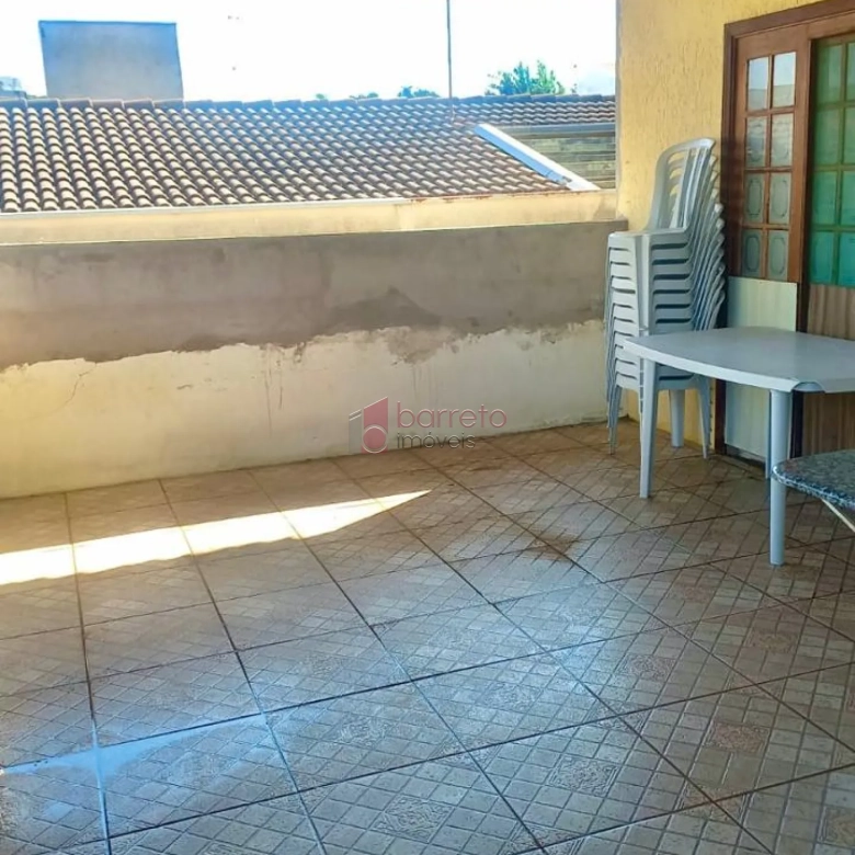 SOBRADO COM 2 CASAS INDEPENDENTES À VENDA NO BAIRRO MEDEIROS EM JUNDIAÍ/SP