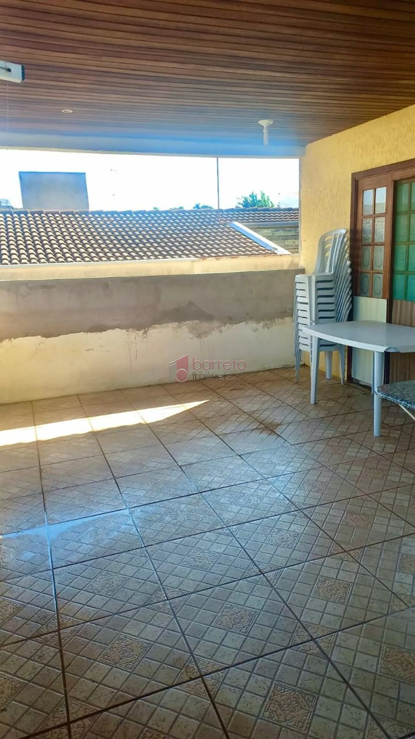 SOBRADO COM 2 CASAS INDEPENDENTES À VENDA NO BAIRRO MEDEIROS EM JUNDIAÍ/SP