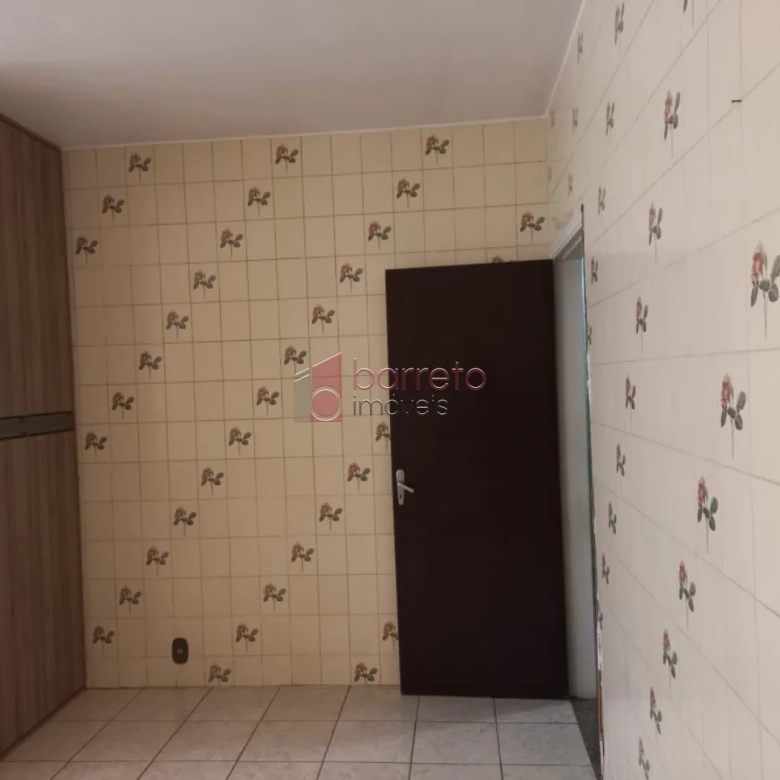 Casa com Edicula para VENDA em Jundiaí SP bairro Vianelo 283m² (em frente ao Mercadão Municipal)