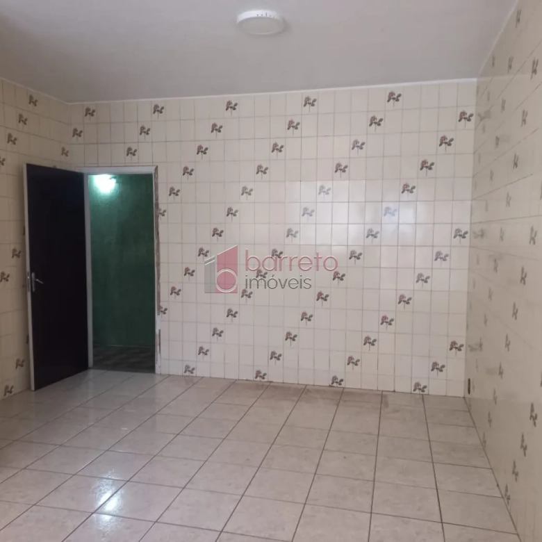 Casa com Edicula para VENDA em Jundiaí SP bairro Vianelo 283m² (em frente ao Mercadão Municipal)