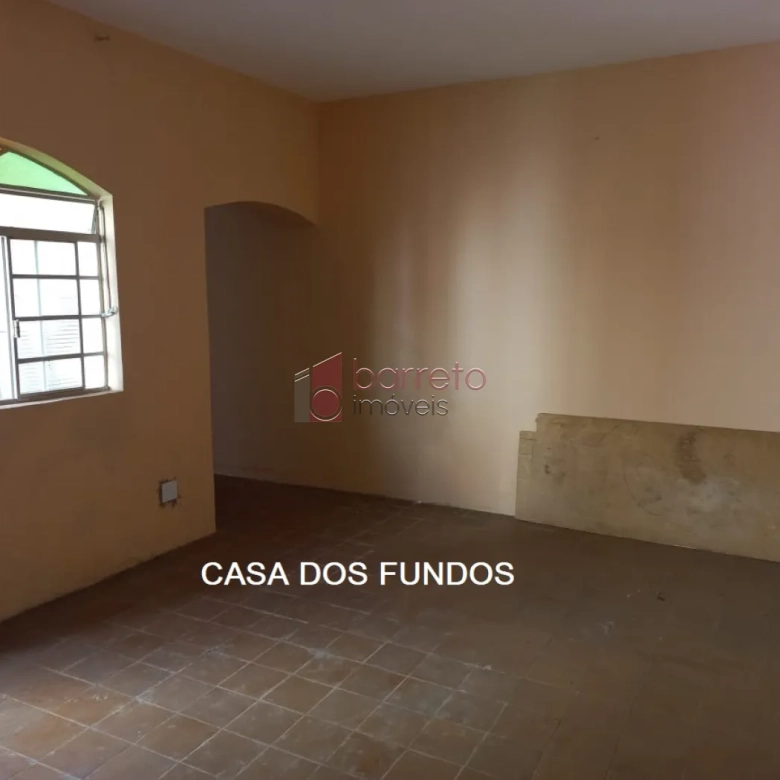 Casa com Edicula para VENDA em Jundiaí SP bairro Vianelo 283m² (em frente ao Mercadão Municipal)