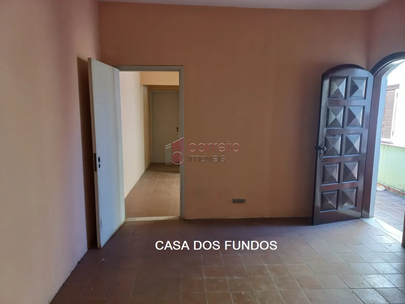 Casa com Edicula para VENDA em Jundiaí SP bairro Vianelo 283m² (em frente ao Mercadão Municipal)