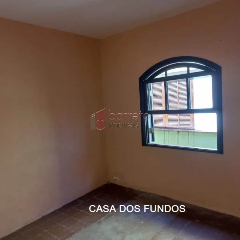 Casa com Edicula para VENDA em Jundiaí SP bairro Vianelo 283m² (em frente ao Mercadão Municipal)