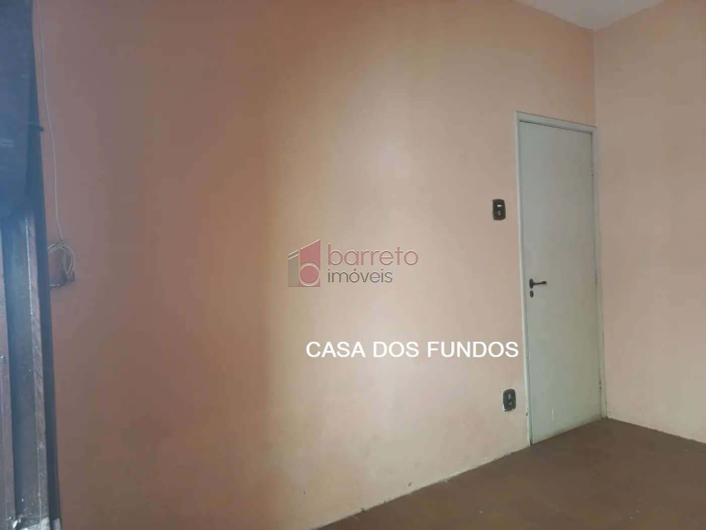 Casa com Edicula para VENDA em Jundiaí SP bairro Vianelo 283m² (em frente ao Mercadão Municipal)