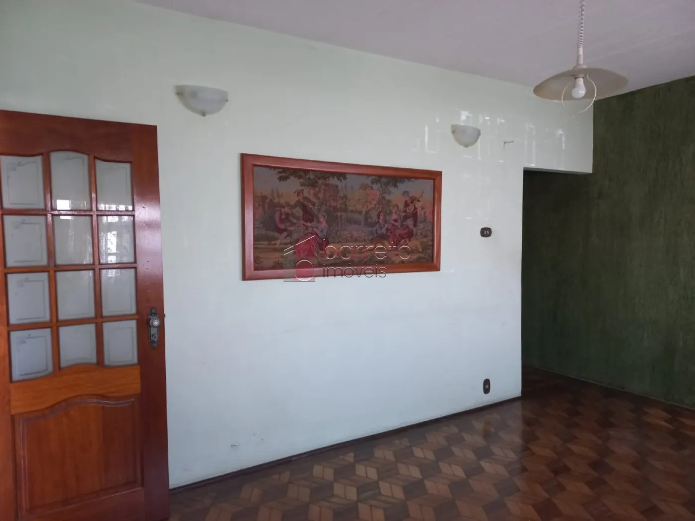 Casa com Edicula para VENDA em Jundiaí SP bairro Vianelo 283m² (em frente ao Mercadão Municipal)