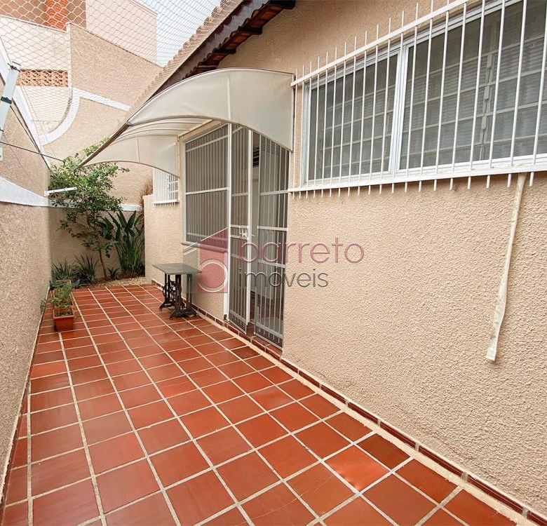 CASA TÉRREA A VENDA NO BAIRRO VILA VIANELO – JUNDIAÍ/SP