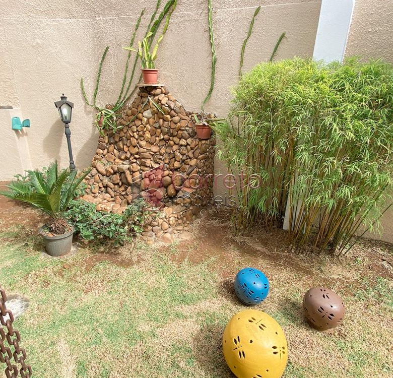 CASA TÉRREA A VENDA NO BAIRRO VILA VIANELO – JUNDIAÍ/SP