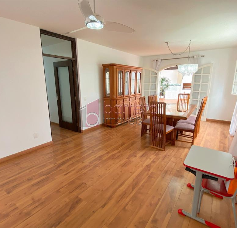CASA TÉRREA A VENDA NO BAIRRO VILA VIANELO – JUNDIAÍ/SP