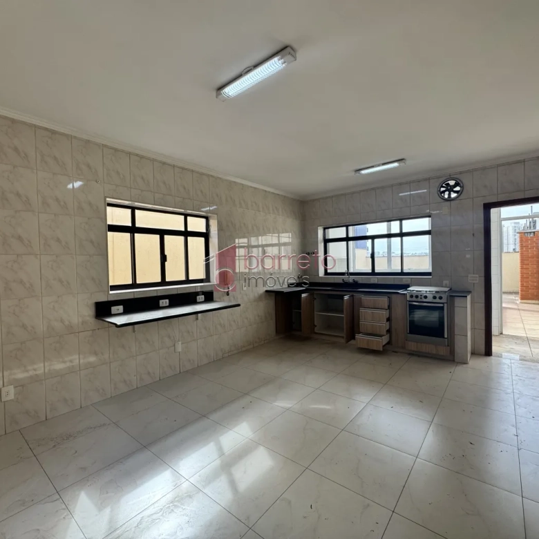SOBRADO À VENDA – 03 QUARTOS – BELA VISTA – JUNDIAÍ/SP
