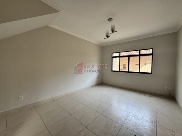SOBRADO À VENDA – 03 QUARTOS – BELA VISTA – JUNDIAÍ/SP