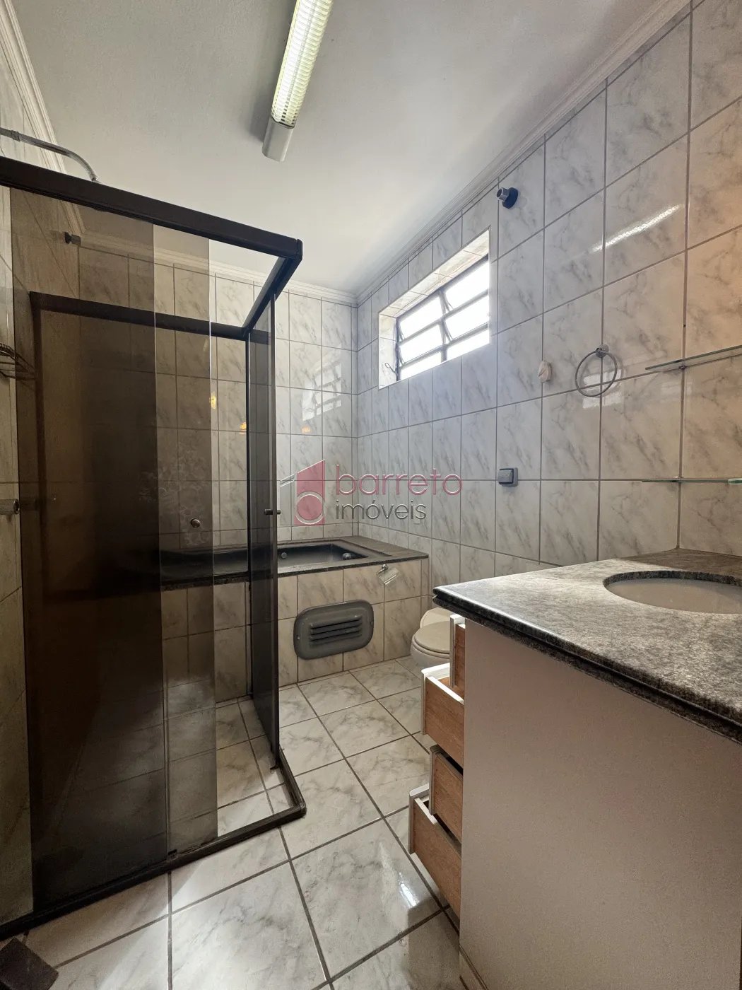 SOBRADO À VENDA – 03 QUARTOS – BELA VISTA – JUNDIAÍ/SP