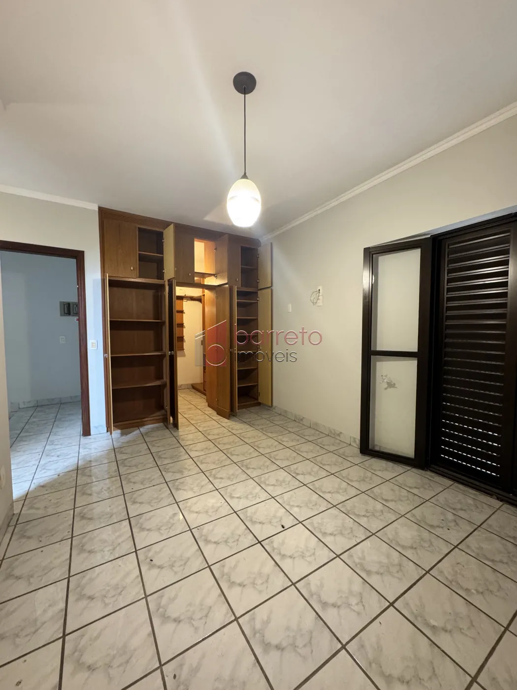 SOBRADO À VENDA – 03 QUARTOS – BELA VISTA – JUNDIAÍ/SP