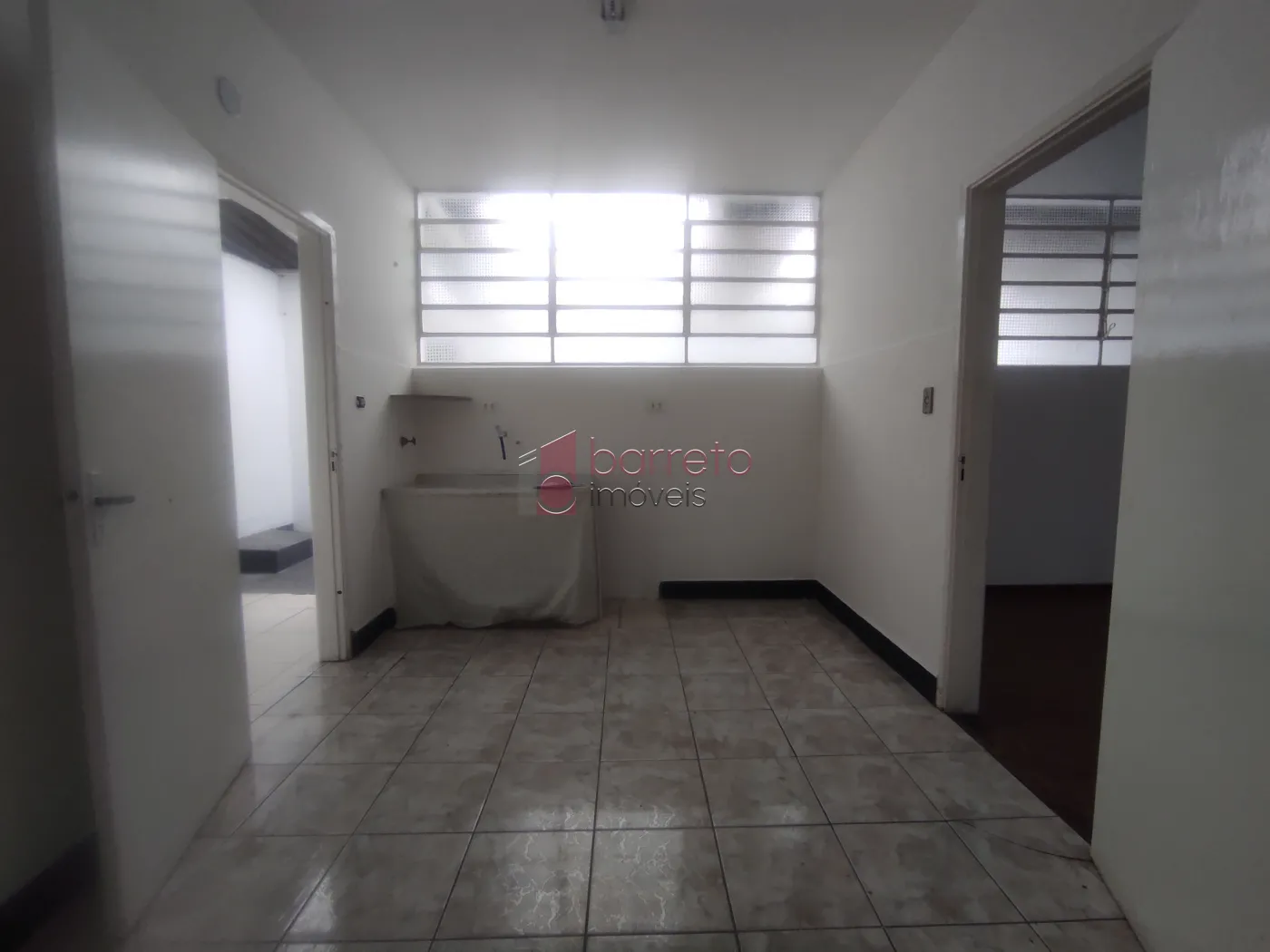 SOBRADO COMERCIAL PARA VENDA E LOCAÇÃO NO CENTRO – JUNDIAÍ/SP