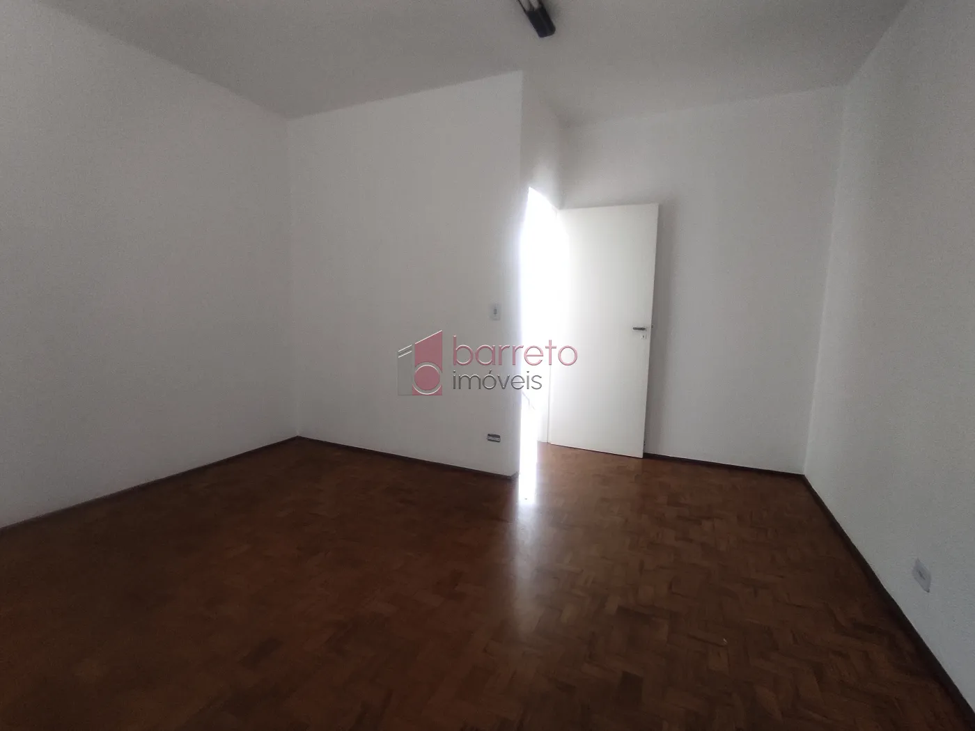 SOBRADO COMERCIAL PARA VENDA E LOCAÇÃO NO CENTRO – JUNDIAÍ/SP