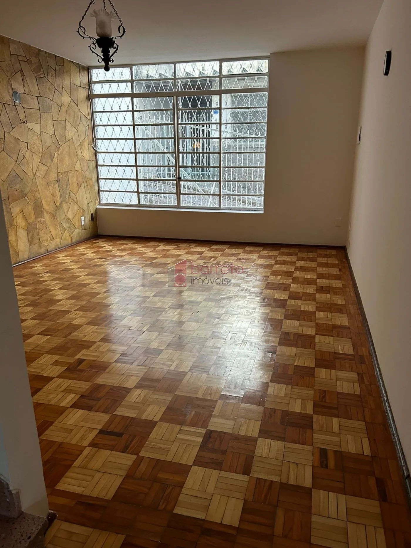CASA À VENDA NO CENTRO DE JUNDIAÍ/SP