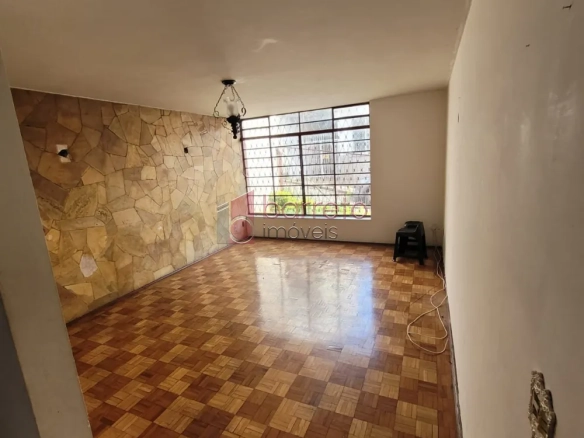CASA À VENDA NO CENTRO DE JUNDIAÍ/SP