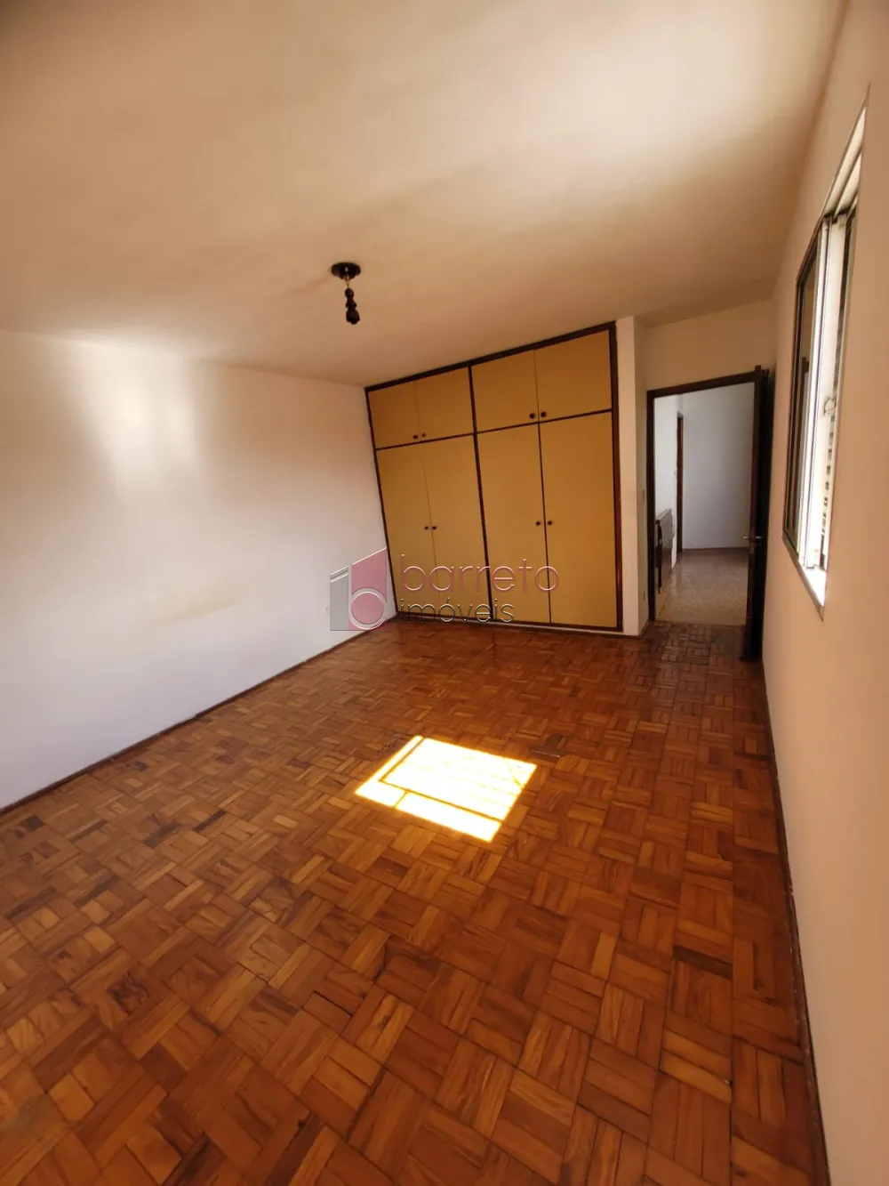 CASA À VENDA NO CENTRO DE JUNDIAÍ/SP