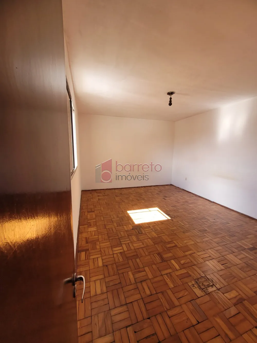 CASA À VENDA NO CENTRO DE JUNDIAÍ/SP