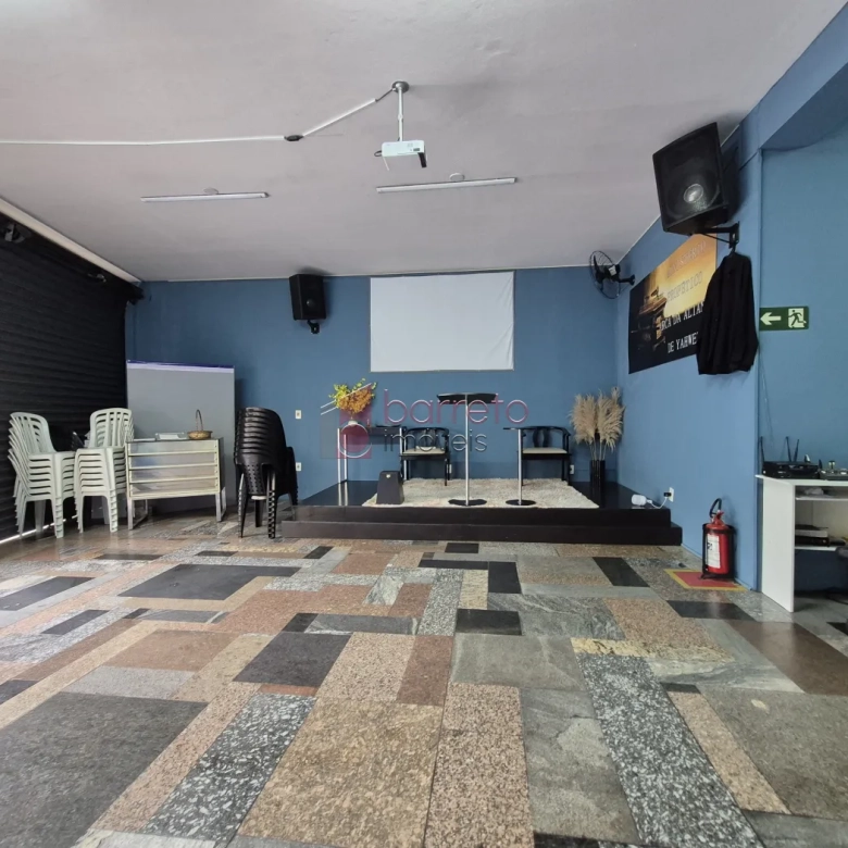 CASAS + SALÃO COMERCIAL À VENDA NA CIDADE LUIZA – JUNDIAÍ/SP
