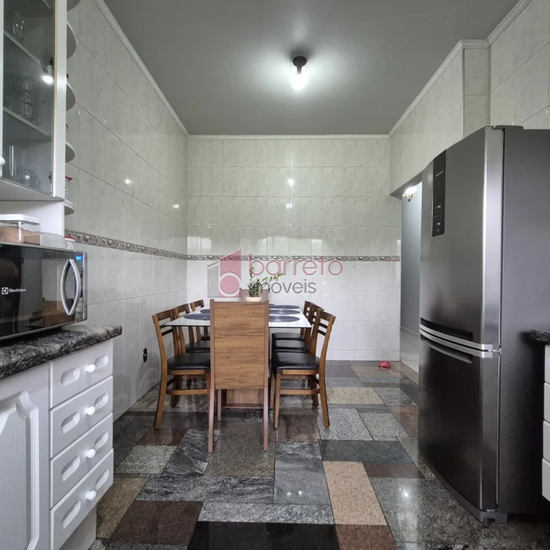 CASAS + SALÃO COMERCIAL À VENDA NA CIDADE LUIZA – JUNDIAÍ/SP