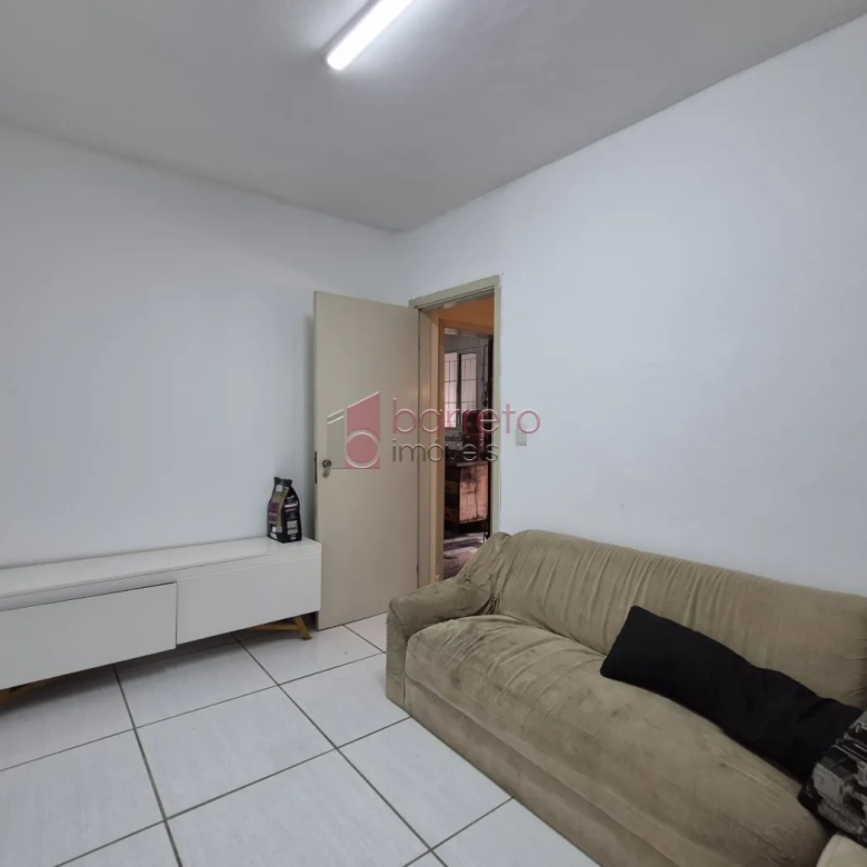 CASAS + SALÃO COMERCIAL À VENDA NA CIDADE LUIZA – JUNDIAÍ/SP