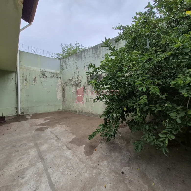 CASAS + SALÃO COMERCIAL À VENDA NA CIDADE LUIZA – JUNDIAÍ/SP