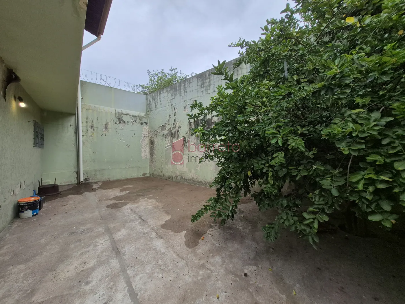 CASAS + SALÃO COMERCIAL À VENDA NA CIDADE LUIZA – JUNDIAÍ/SP