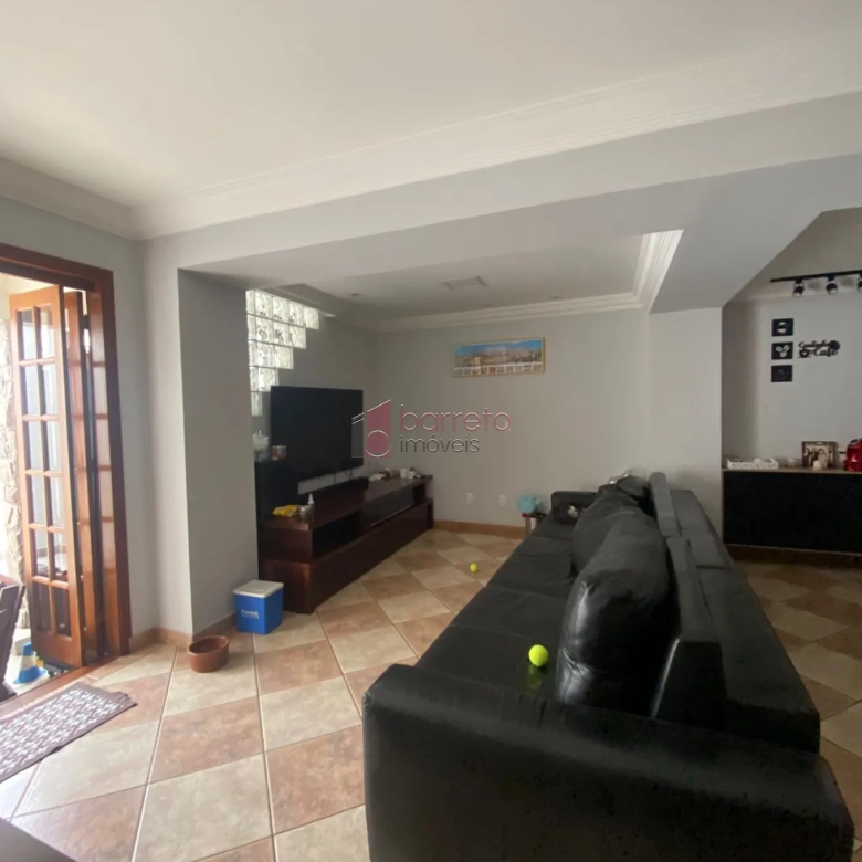 SOBRADO À VENDA NO BAIRRO AGAPEAMA EM JUNDIAÍ/SP