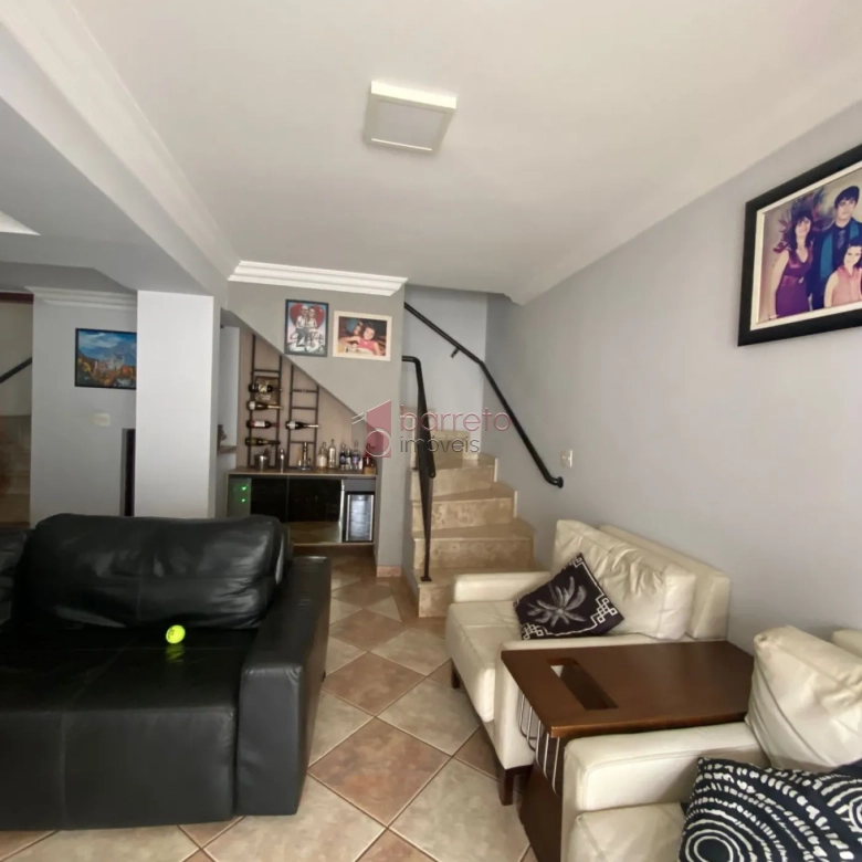 SOBRADO À VENDA NO BAIRRO AGAPEAMA EM JUNDIAÍ/SP