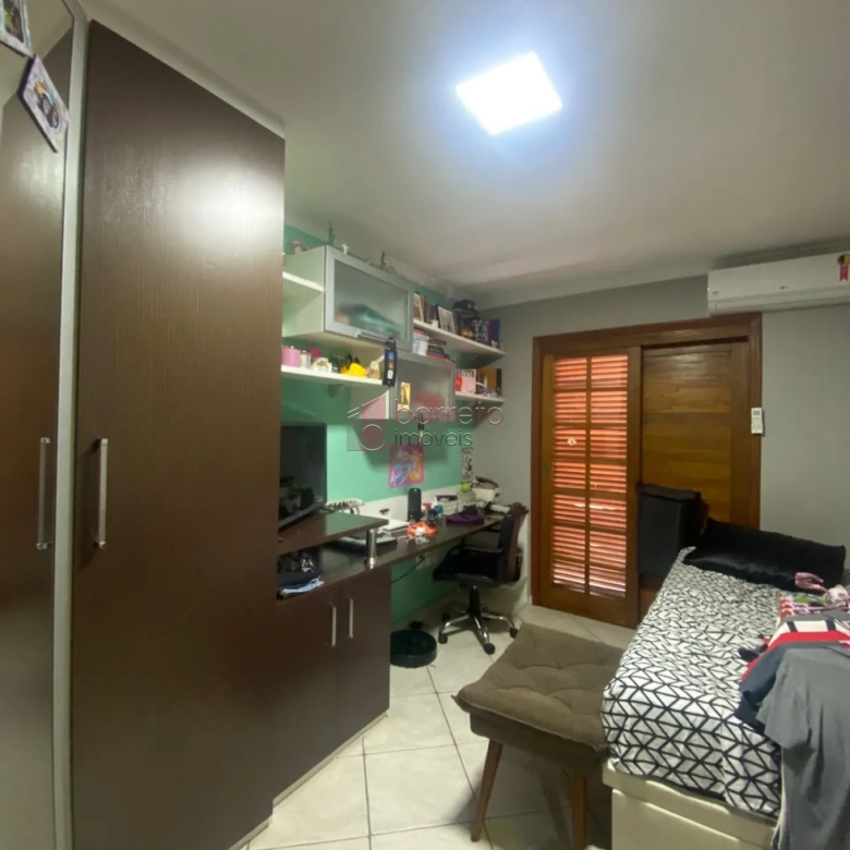 SOBRADO À VENDA NO BAIRRO AGAPEAMA EM JUNDIAÍ/SP