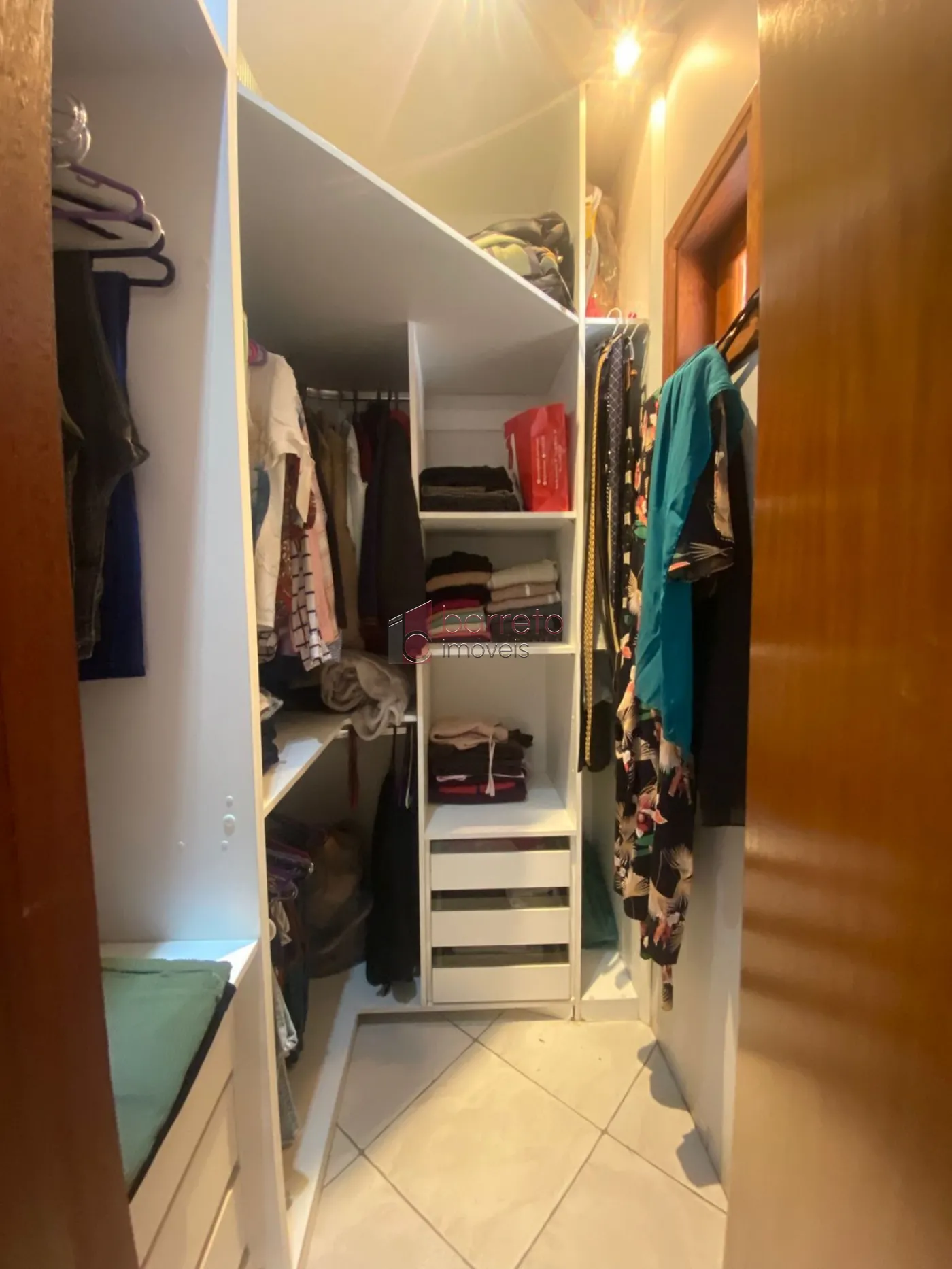 SOBRADO À VENDA NO BAIRRO AGAPEAMA EM JUNDIAÍ/SP