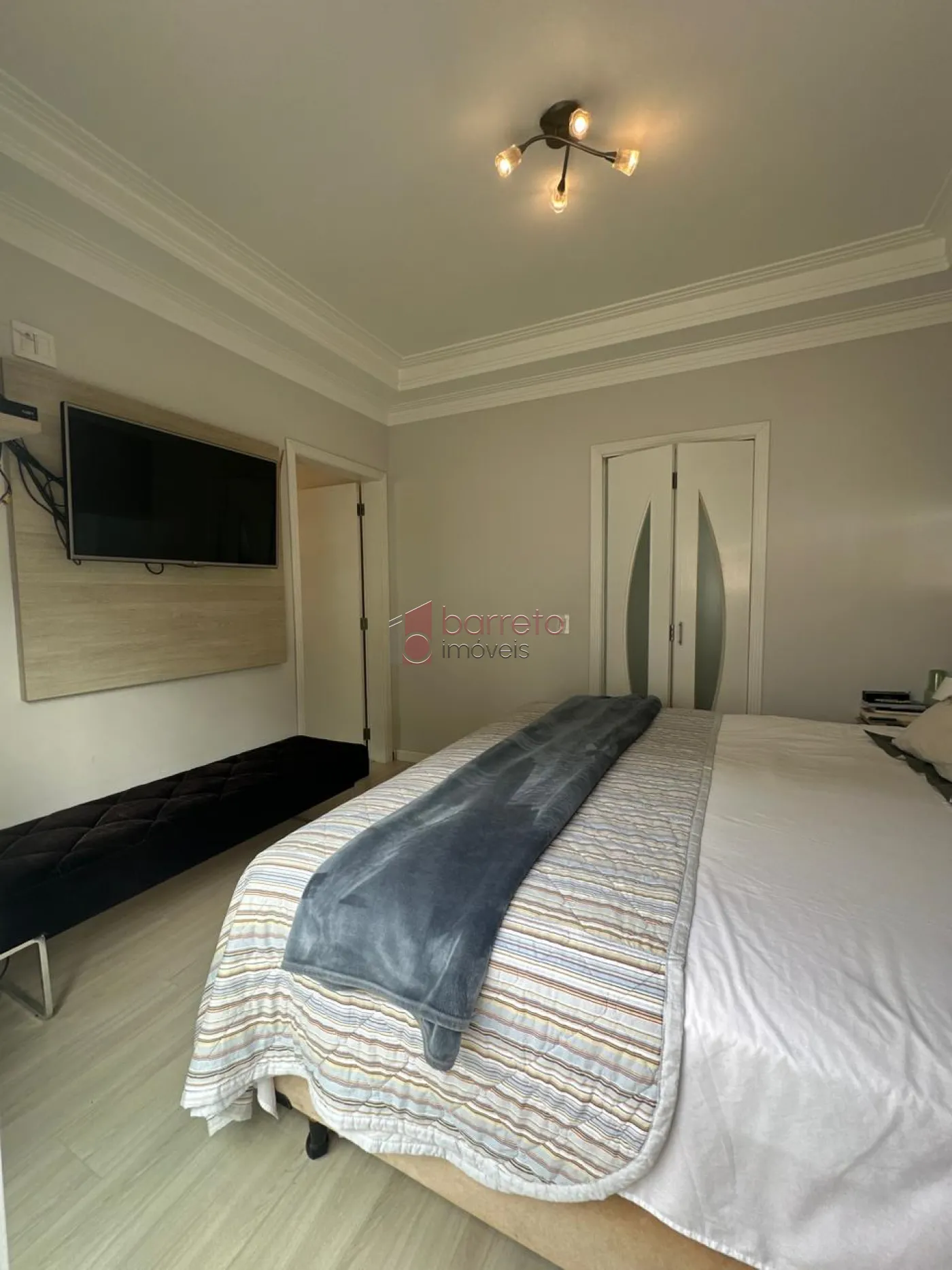 SOBRADO COM 3 QUARTOS À VENDA – HORTO SANTO ANTÔNIO – JUNDIAÍ/SP
