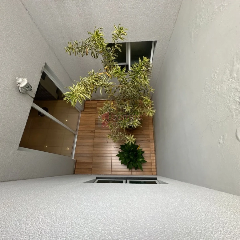 SOBRADO COM 3 QUARTOS À VENDA – HORTO SANTO ANTÔNIO – JUNDIAÍ/SP