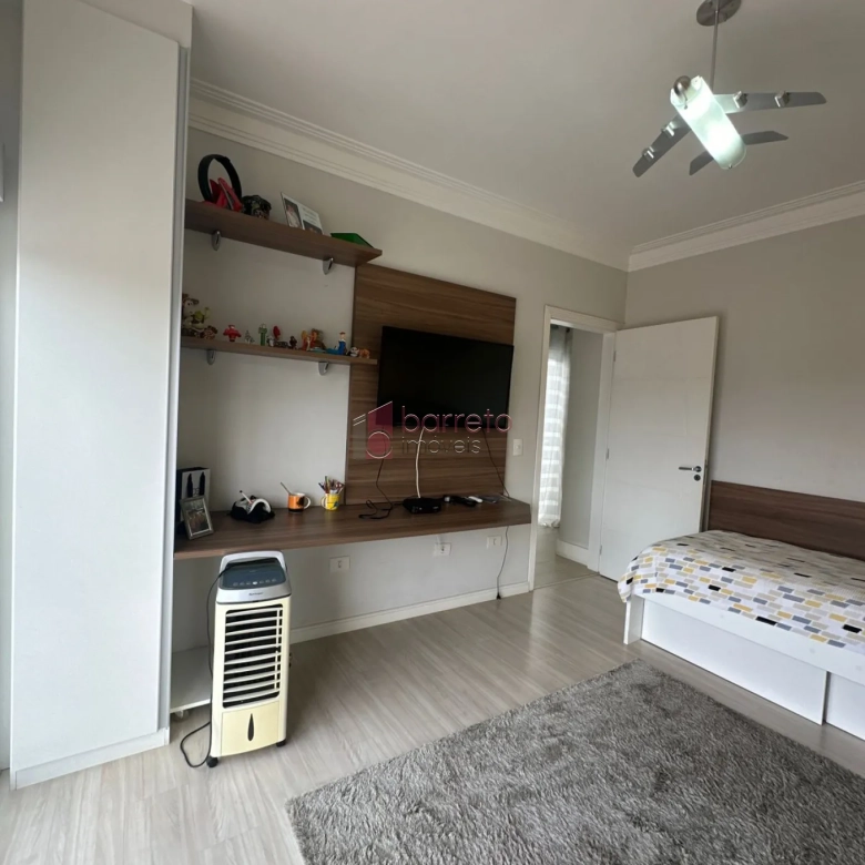 SOBRADO COM 3 QUARTOS À VENDA – HORTO SANTO ANTÔNIO – JUNDIAÍ/SP