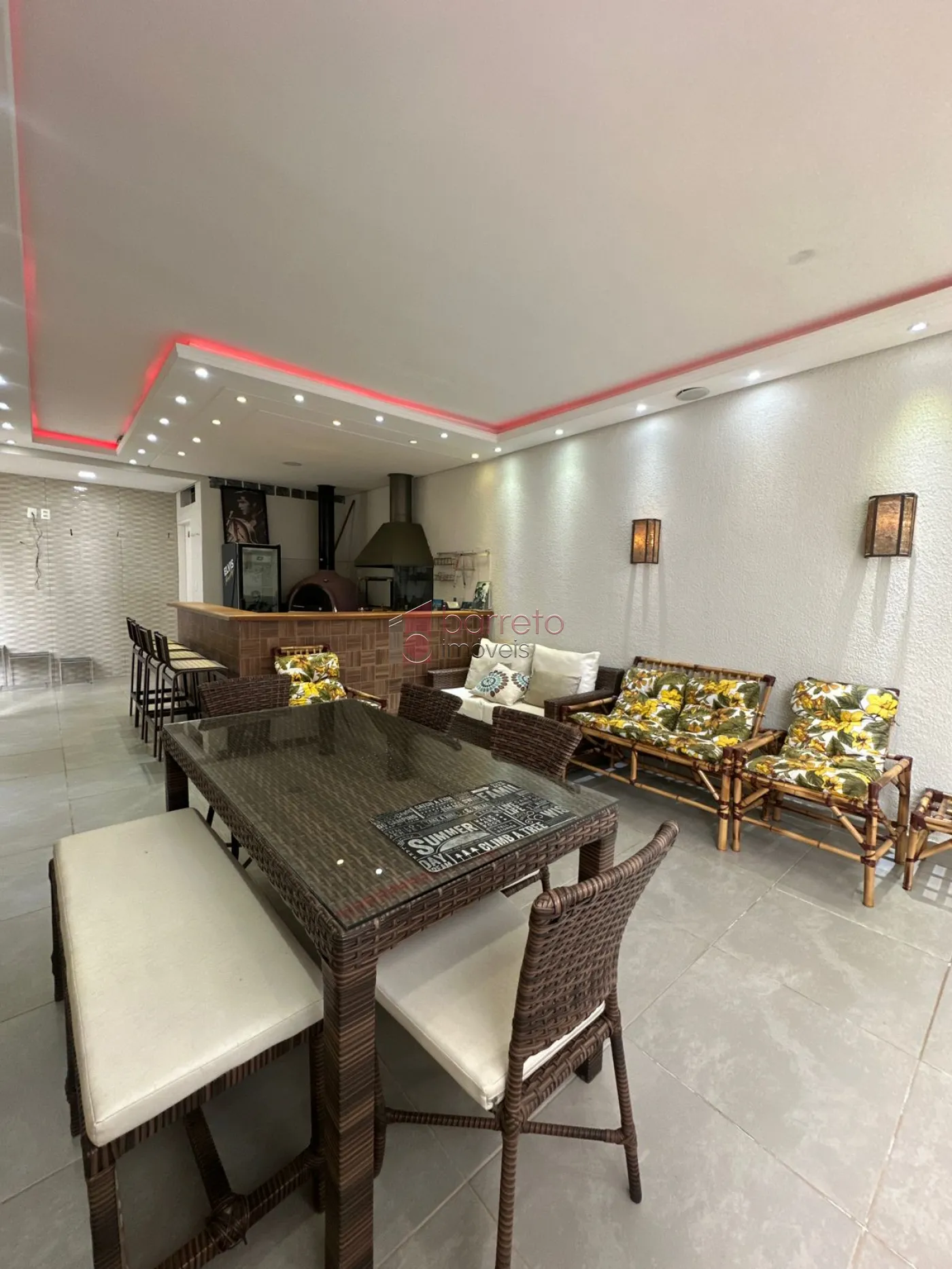 SOBRADO COM 3 QUARTOS À VENDA – HORTO SANTO ANTÔNIO – JUNDIAÍ/SP