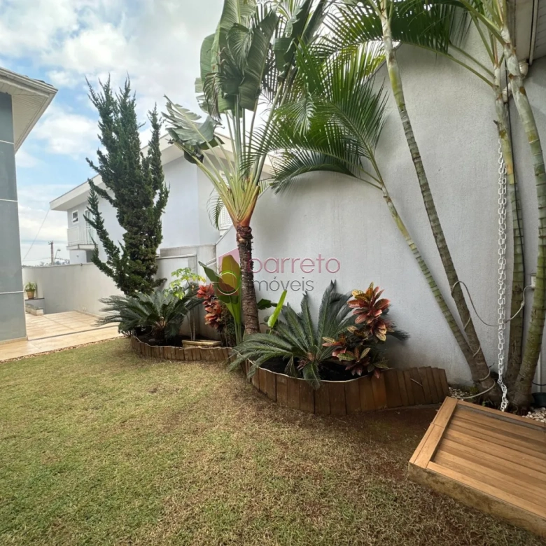 SOBRADO COM 3 QUARTOS À VENDA – HORTO SANTO ANTÔNIO – JUNDIAÍ/SP