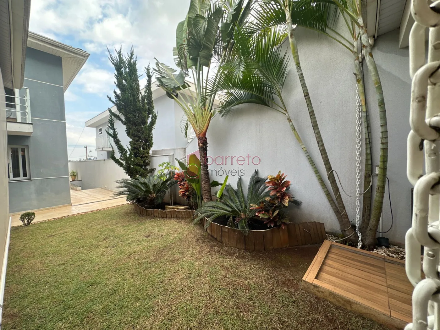 SOBRADO COM 3 QUARTOS À VENDA – HORTO SANTO ANTÔNIO – JUNDIAÍ/SP