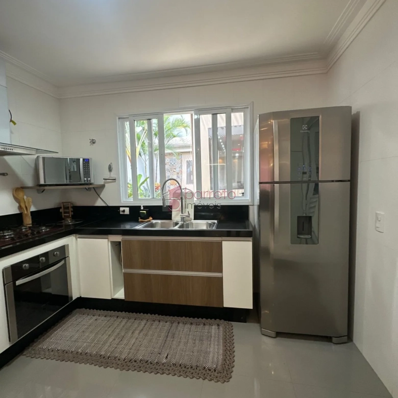 SOBRADO COM 3 QUARTOS À VENDA – HORTO SANTO ANTÔNIO – JUNDIAÍ/SP