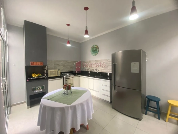 CASA À VENDA NO BAIRRO MEDEIROS EM JUNDIAÍ/SP