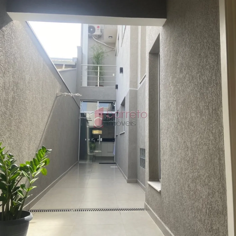 CASA À VENDA NO BAIRRO MEDEIROS EM JUNDIAÍ/SP