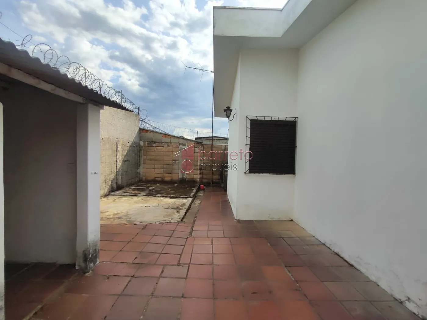 SOBRADO À VENDA NO BAIRRO JARDIM DA FONTE – JUNDIAÍ/SP