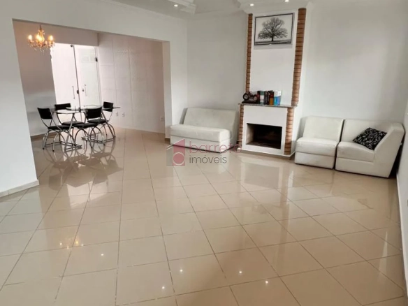SOBRADO PARA VENDA E LOCAÇÃO NO BAIRRO JARDIM DO LAGO – JUNDIAÍ/SP
