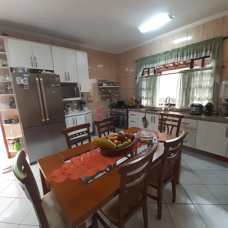 SOBRADO À VENDA NO BAIRRO ELOY CHAVES EM JUNDIAÍ/SP