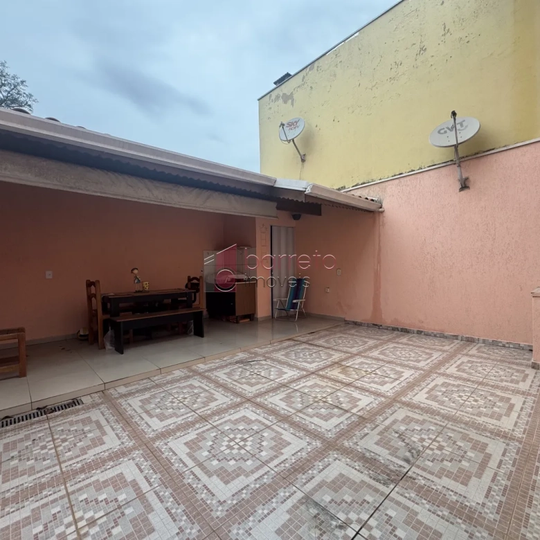 SOBRADO À VENDA – 03 QUARTOS – VILA MARTINS/ MARINGÁ – JUNDIAÍ/SP