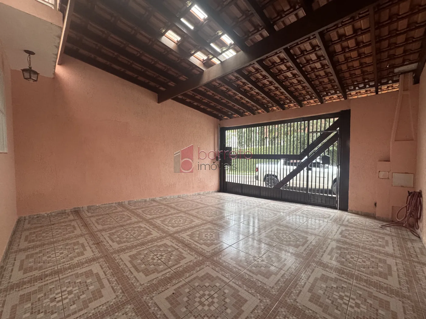 SOBRADO À VENDA – 03 QUARTOS – VILA MARTINS/ MARINGÁ – JUNDIAÍ/SP