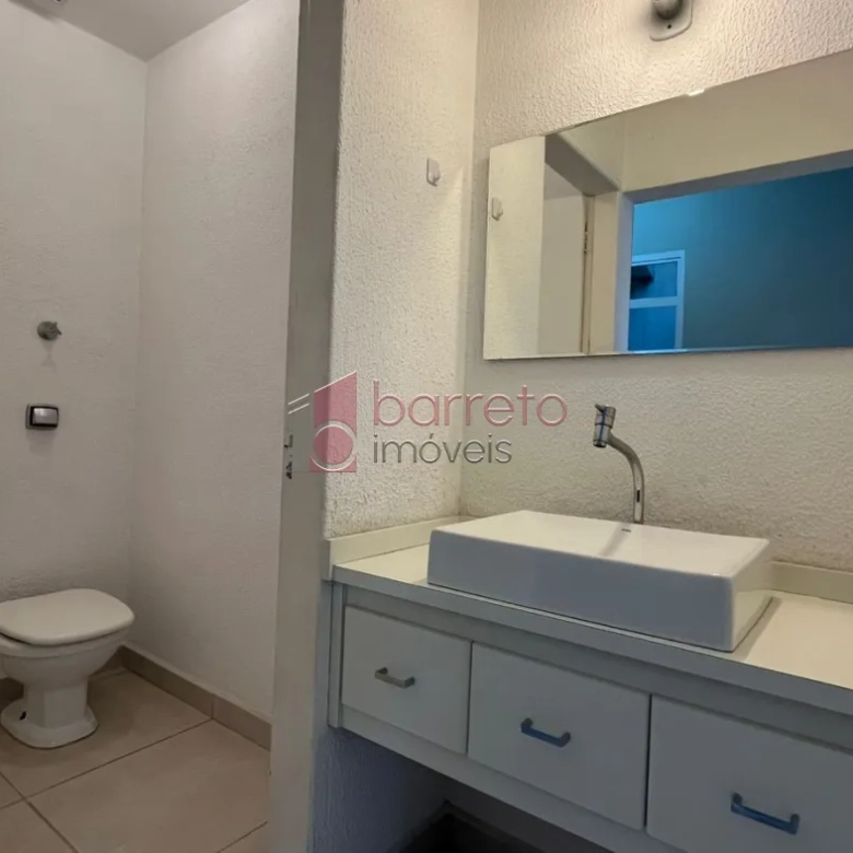 SOBRADO PARA VENDA E LOCAÇÃO NO BAIRRO JARDIM MESSINA – JUNDIAÍ/SP