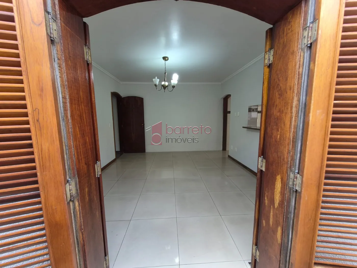 SOBRADO À VENDA NO JARDIM MORUMBI EM JUNDIAÍ/SP