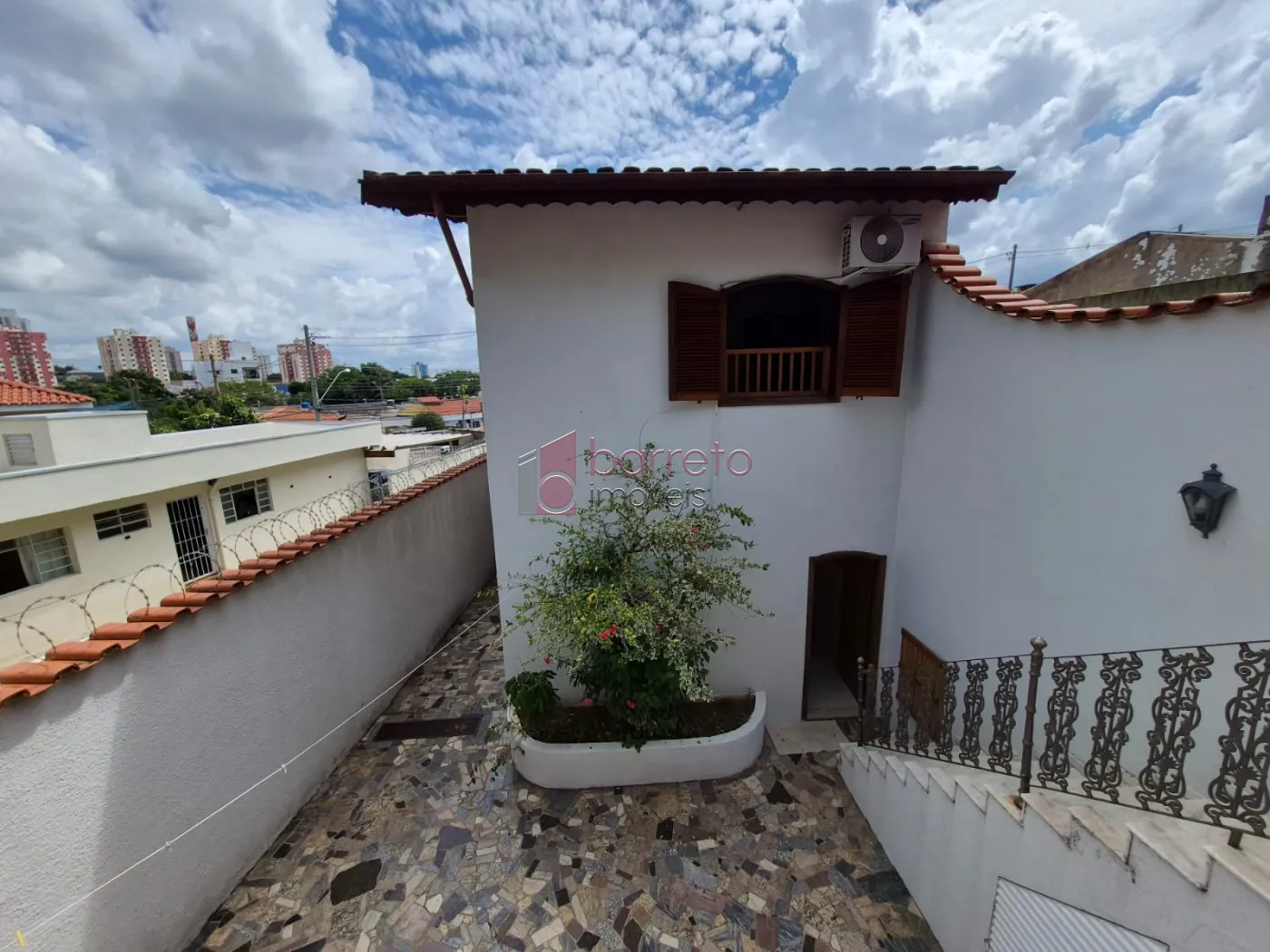 SOBRADO À VENDA NO JARDIM MORUMBI EM JUNDIAÍ/SP