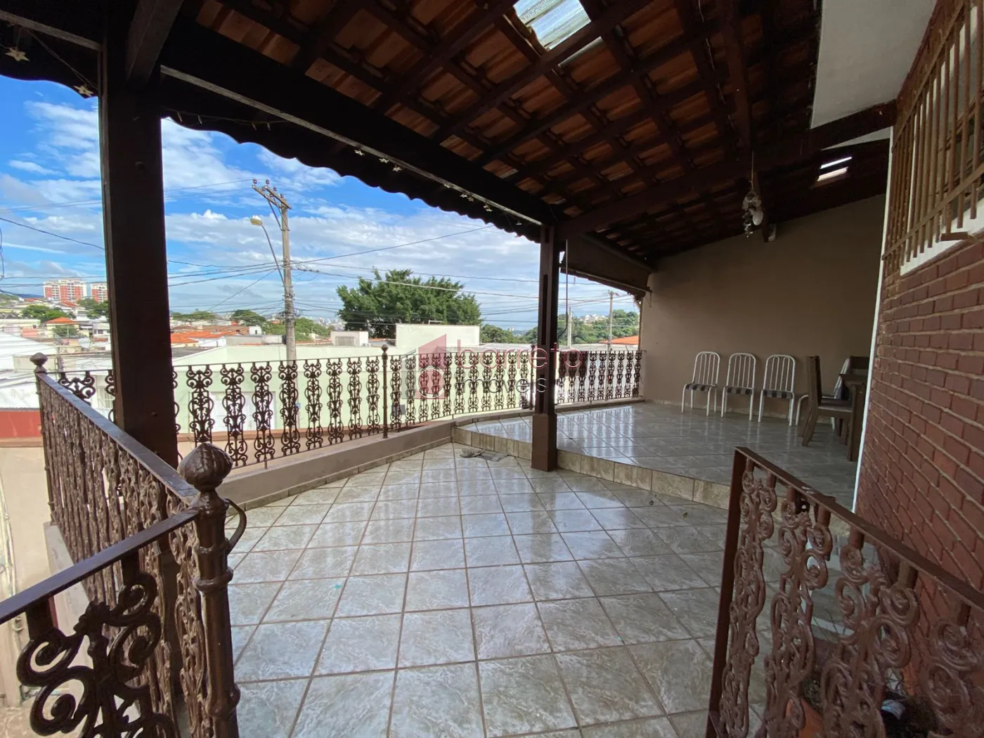 CASA EM PISO SUPERIOR PARA VENDA NO BAIRRO JARDIM PACAEMBÚ – JUNDIAÍ/SP